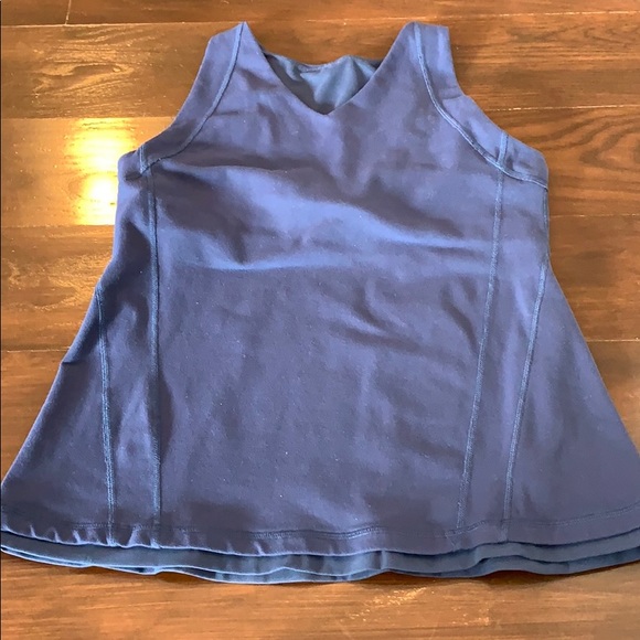 Lululemon tank top size 6 - Picture 6 of 7